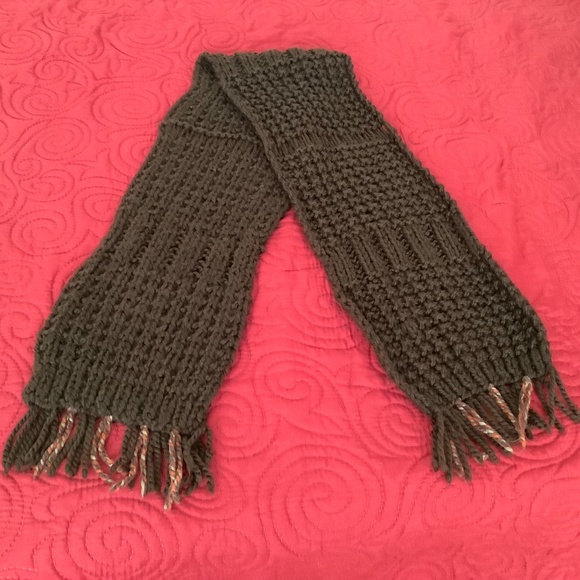 Set of Two Handmade Knit Scarfs  One brown and one multicolored scarfs - Picture 7 of 10